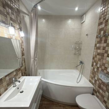 Сдается 1-комнатная квартира, 52 м²