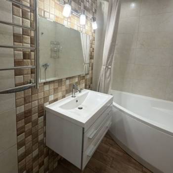 Сдается 1-комнатная квартира, 52 м²