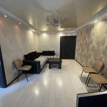 Продается Многокомнатная квартира, 74,3 м²