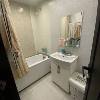 Продается Многокомнатная квартира, 74,3 м²