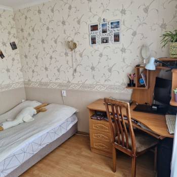 Продается Многокомнатная квартира, 77,6 м²
