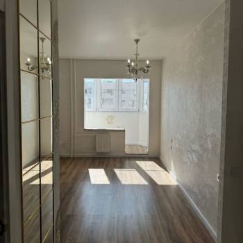 Продается 1-комнатная квартира, 49 м²