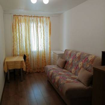 Продается 3-х комнатная квартира, 57 м²