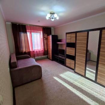 Продается 1-комнатная квартира, 36 м²