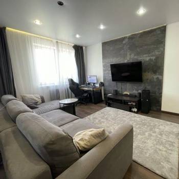 Продается 2-х комнатная квартира, 76,3 м²