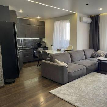 Продается 2-х комнатная квартира, 76,3 м²