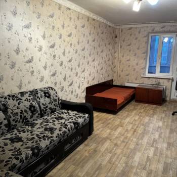 Сдается 1-комнатная квартира, 43 м²