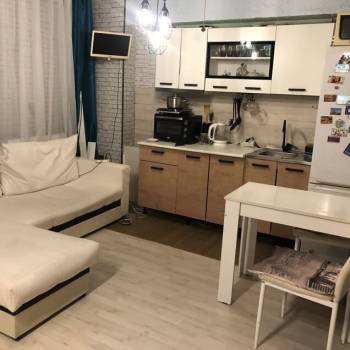 Продается 1-комнатная квартира, 39 м²