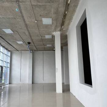 Сдается Нежилое помещение, 180 м²