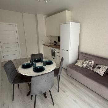 Сдается 1-комнатная квартира, 42 м²