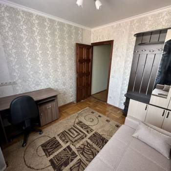 Сдается Многокомнатная квартира, 64 м²