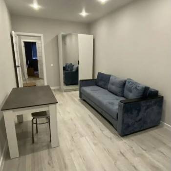 Сдается 1-комнатная квартира, 37 м²