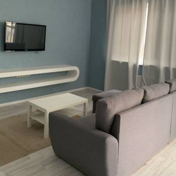 Сдается 2-х комнатная квартира, 80 м²