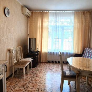 Сдается 1-комнатная квартира, 50 м²