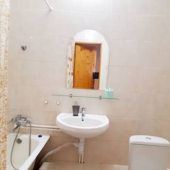 Сдается 1-комнатная квартира, 50 м²