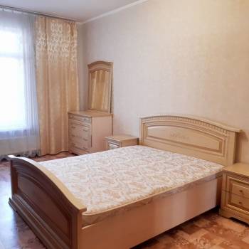 Сдается 1-комнатная квартира, 50 м²