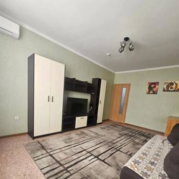 Сдается 1-комнатная квартира, 43,3 м²