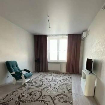 Продается 1-комнатная квартира, 38,3 м²