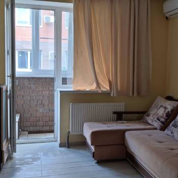 Сдается 1-комнатная квартира, 35 м²