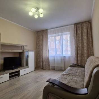 Сдается 2-х комнатная квартира, 63 м²
