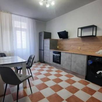 Сдается 2-х комнатная квартира, 63 м²