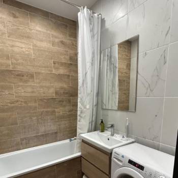 Сдается 2-х комнатная квартира, 62 м²