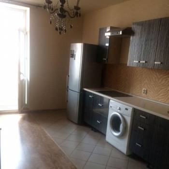 Сдается 2-х комнатная квартира, 65 м²