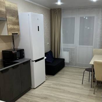 Сдается 1-комнатная квартира, 42 м²