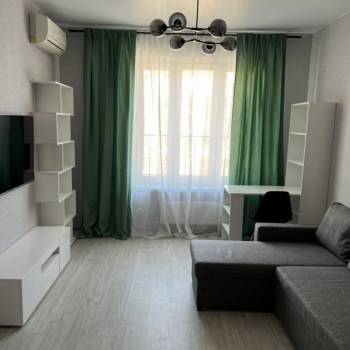Сдается 1-комнатная квартира, 40 м²