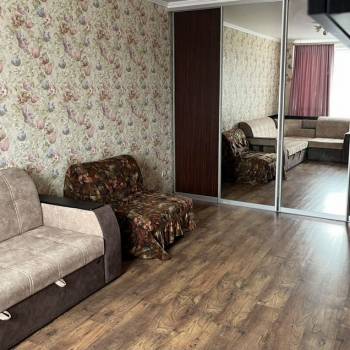 Сдается 1-комнатная квартира, 39 м²