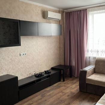 Сдается 1-комнатная квартира, 39 м²