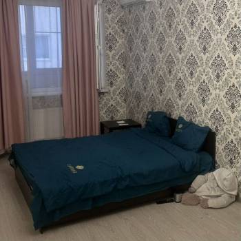 Сдается 1-комнатная квартира, 54 м²