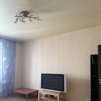 Сдается 2-х комнатная квартира, 72 м²
