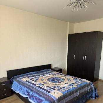 Сдается 2-х комнатная квартира, 72 м²