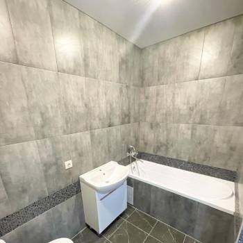 Продается 1-комнатная квартира, 39 м²