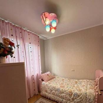Продается Многокомнатная квартира, 73,6 м²