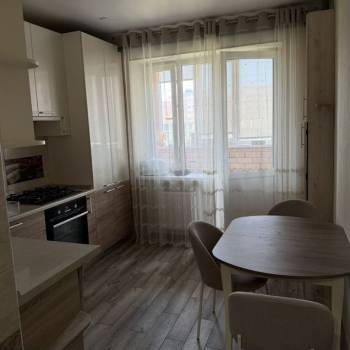 Сдается 2-х комнатная квартира, 63,4 м²