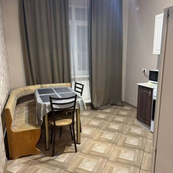 Сдается 1-комнатная квартира, 44 м²