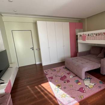 Сдается Многокомнатная квартира, 132,7 м²