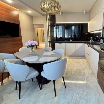 Сдается Многокомнатная квартира, 132,7 м²