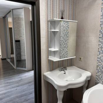 Сдается 2-х комнатная квартира, 70 м²