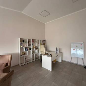 Продается Нежилое помещение, 230 м²