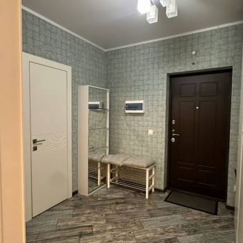 Сдается 1-комнатная квартира, 53 м²
