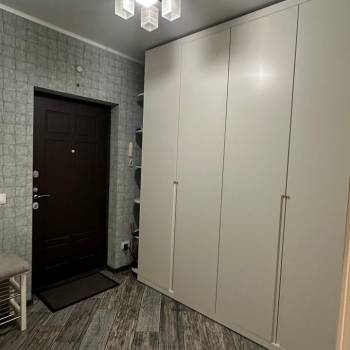 Сдается 1-комнатная квартира, 53 м²