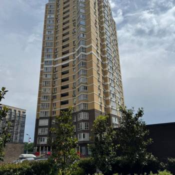 Сдается 1-комнатная квартира, 53 м²