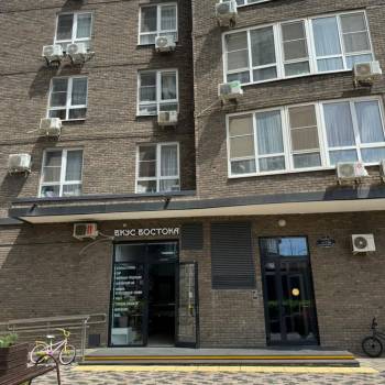 Сдается 1-комнатная квартира, 53 м²