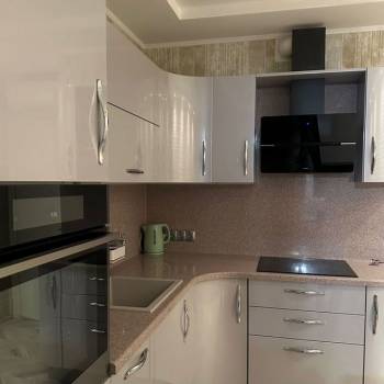 Сдается 1-комнатная квартира, 53 м²