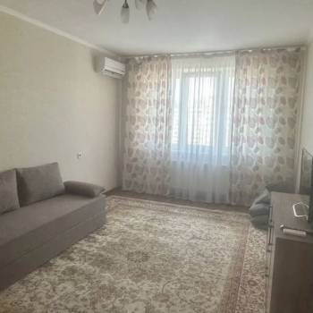 Сдается 2-х комнатная квартира, 60 м²