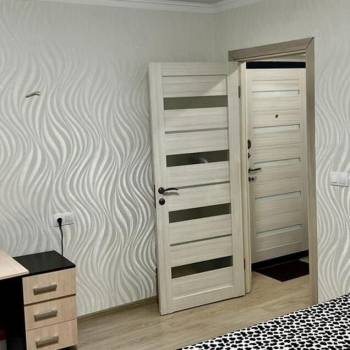 Продается 1-комнатная квартира, 40,6 м²