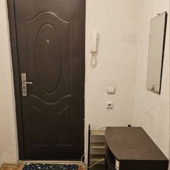 Продается 1-комнатная квартира, 37,8 м²
